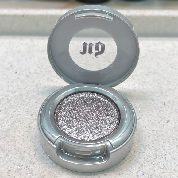 Urban Decay Cosmetics ~ ‘INTERGALACTIC’ Eyeshadow Single ~ VERY RARE & HTF ~ NIB - Picture 13 of 16